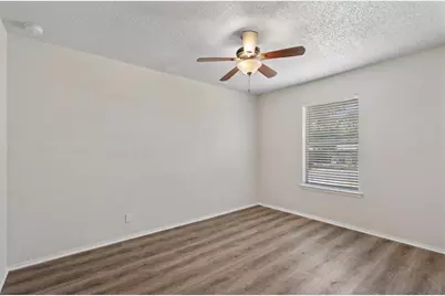 914 Hillside Oaks Drive, Austin, TX 78745 - Photo 16