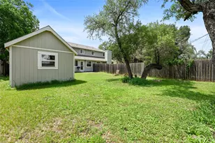 8710 Clearbrook Trail, Austin, TX 78729 - Photo 12