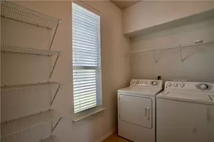 8712 Wood Stork Dr, Austin, TX 78729 - Photo 26