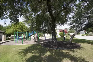 8712 Wood Stork Dr, Austin, TX 78729 - Photo 32