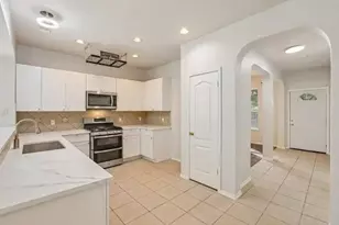 1721 Long Rifle Dr, Austin, TX 78754 - Photo 2