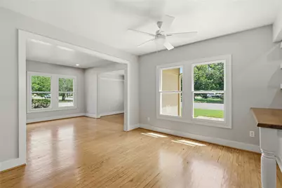 674 E Walnut Street, La Grange, TX 78945 - Photo 8