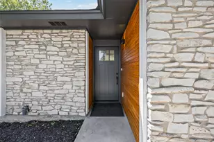4710 Russet Hill Dr, Austin, TX 78723 - Photo 4