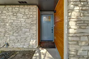 4710 Russet Hill Dr, Austin, TX 78723 - Photo 4