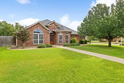 100 Davis Court, Thorndale, TX 76577 - Photo 2