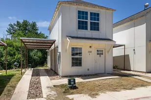230 Debus Dr, Taylor, TX 76574 - Photo 2