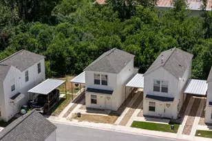 230 Debus Dr, Taylor, TX 76574 - Photo 4