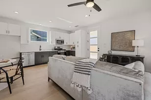 2608 Bristol Dr, Austin, TX 78723 - Photo 4