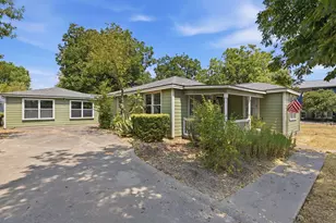 208 Hwy 79, Hutto, TX 78634 - Photo 1