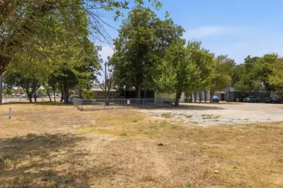 208 Highway 79, Hutto, TX 78634 - Photo 38