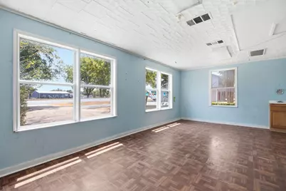 208 Highway 79, Hutto, TX 78634 - Photo 24