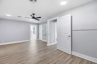 208 Highway 79, Hutto, TX 78634 - Photo 26