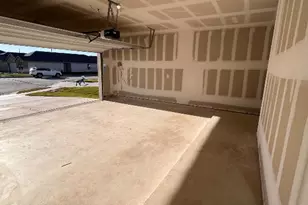 417 Lake Sweetwater Ln, Buda, TX 78610 - Photo 34