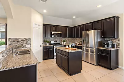 5717 Scenic Lake Drive, Georgetown, TX 78626 - Photo 12