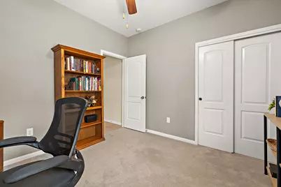 5717 Scenic Lake Drive, Georgetown, TX 78626 - Photo 32