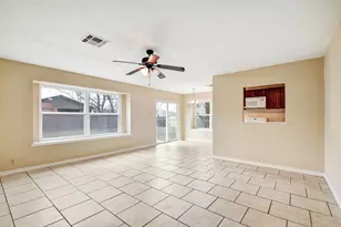 6826 Laguna Norte, San Antonio, TX 78239 - Photo 4