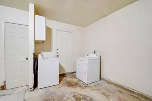 6826 Laguna Norte, San Antonio, TX 78239 - Photo 14