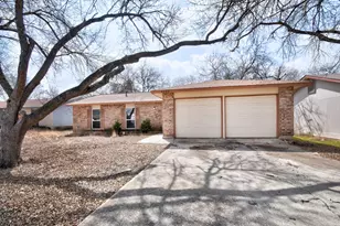 6826 Laguna Norte, San Antonio, TX 78239 - Photo 1