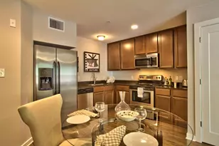 924 E 51st St, Austin, TX 78751 - Photo 4