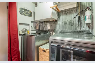 210 W Lakeshore Drive, Dripping Springs, TX 78620 - Photo 14