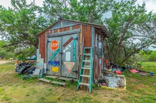 210 W Lakeshore Dr, Dripping Springs, TX 78620 - Photo 18