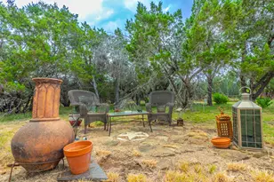 210 W Lakeshore Dr, Dripping Springs, TX 78620 - Photo 16