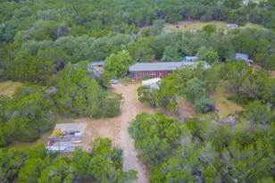 210 W Lakeshore Dr, Dripping Springs, TX 78620 - Photo 24