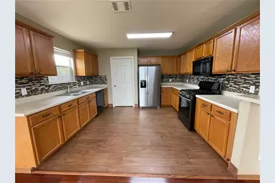 1825 Golden Sunrise Lane, Pflugerville, TX 78660 - Photo 10