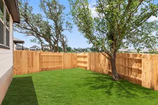 112 Blackfoot Daisy Path, San Marcos, TX 78666 - Photo 24