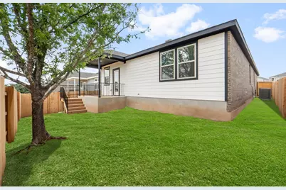 112 Blackfoot Daisy Path, San Marcos, TX 78666 - Photo 22