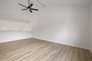 8211 Greenslope Dr, Austin, TX 78759 - Photo 20