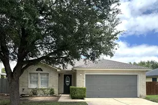 610 Riverway Ln, Leander, TX 78641 - Photo 2