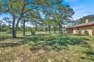 191 Jordan Ln, Elgin, TX 78621 - Photo 24
