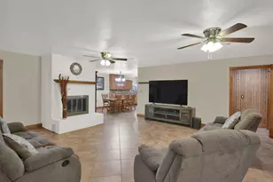 191 Jordan Ln, Elgin, TX 78621 - Photo 4