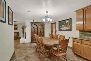 191 Jordan Ln, Elgin, TX 78621 - Photo 6
