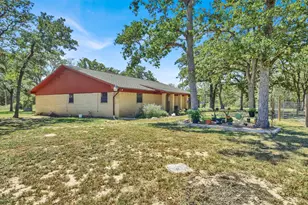 191 Jordan Ln, Elgin, TX 78621 - Photo 26