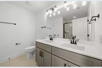 560 Tailwind Drive, Kyle, TX 78640 - Photo 32