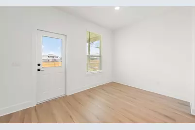 560 Tailwind Drive, Kyle, TX 78640 - Photo 12