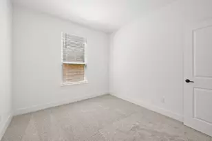 560 Tailwind Dr, Kyle, TX 78640 - Photo 18