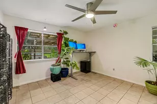 407 Hill St, Smithville, TX 78957 - Photo 12