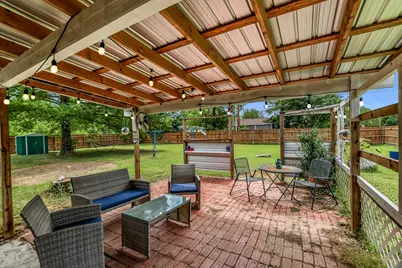 407 Hill Street, Smithville, TX 78957 - Photo 14