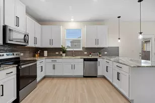 6509 Wagon Spring St, Del Valle, TX 78617 - Photo 14