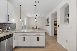 6509 Wagon Spring St, Del Valle, TX 78617 - Photo 16