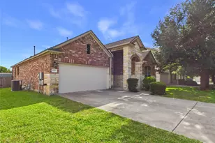 1070 Sussex Way, Round Rock, TX 78665 - Photo 2