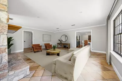 208 Maple Drive, Mountain City, TX 78610 - Photo 2
