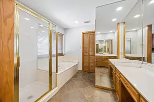 208 Maple Dr, Mountain City, TX 78610 - Photo 20
