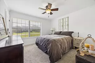 208 Maple Dr, Mountain City, TX 78610 - Photo 16