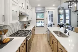 9300 Hamadryas Dr, Austin, TX 78744 - Photo 6