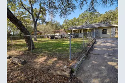 504 Hickory Street, Smithville, TX 78957 - Photo 2