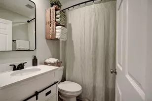 504 Hickory St, Smithville, TX 78957 - Photo 22